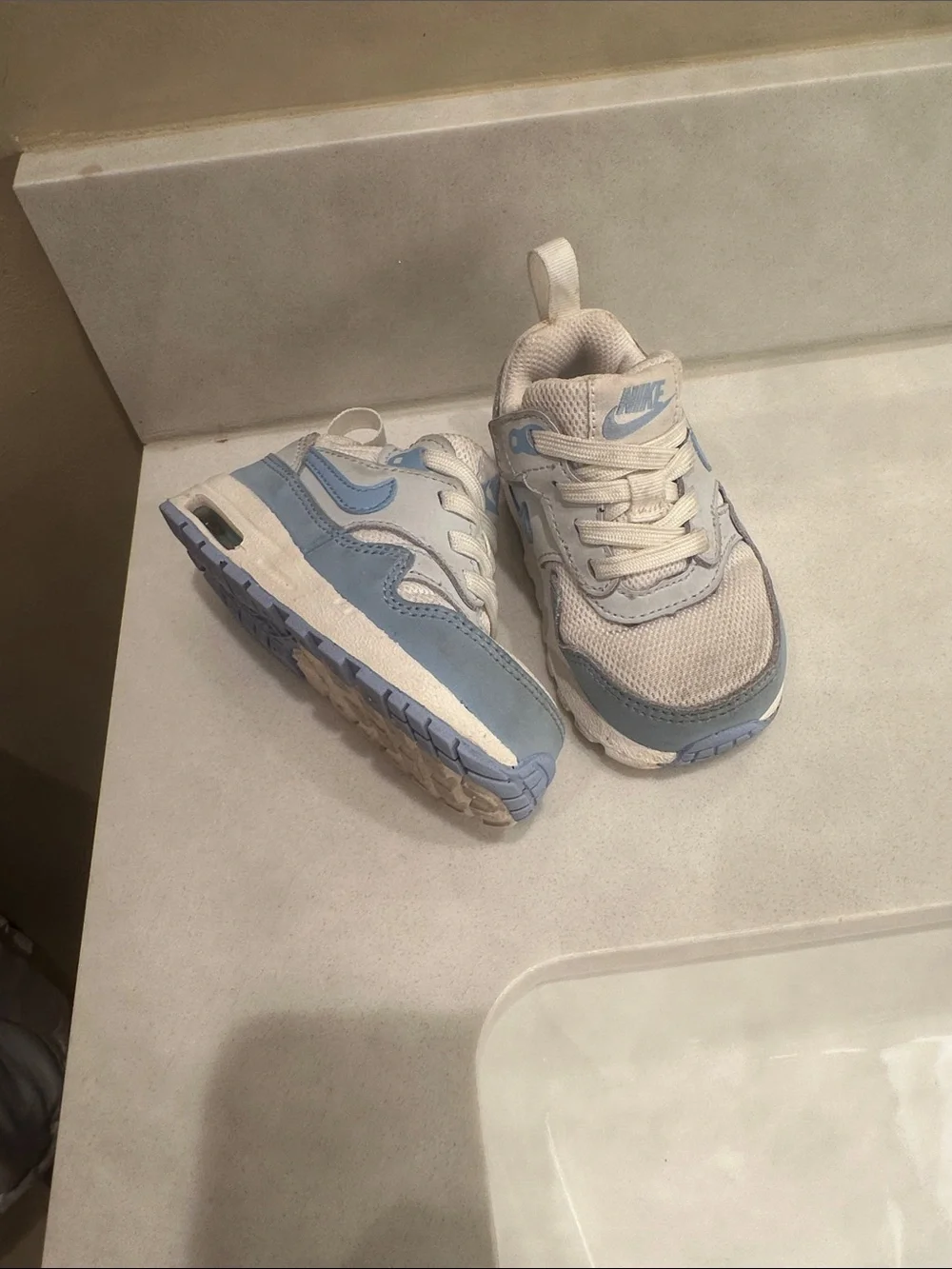 Nike Kids White and Light Blue Casual Sneakers